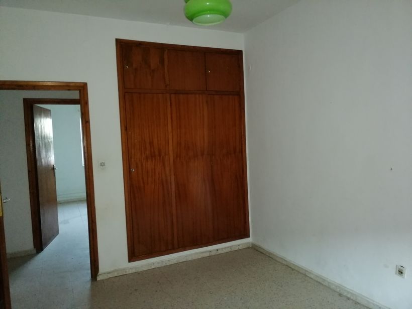 armario empotrado en una de las habitaciones
