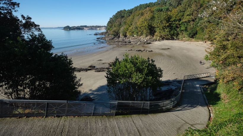 Playa de Almieiras