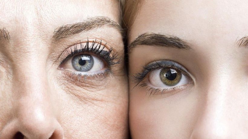 Mujer senior y jóven juntas