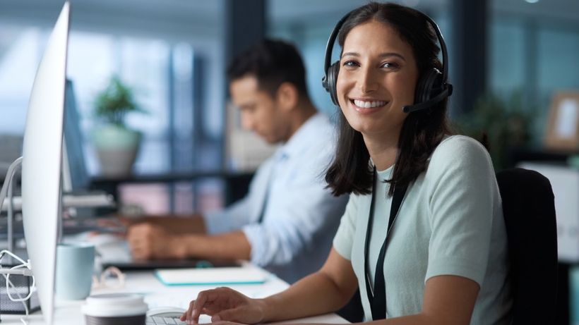 Teleoperadora trabajando