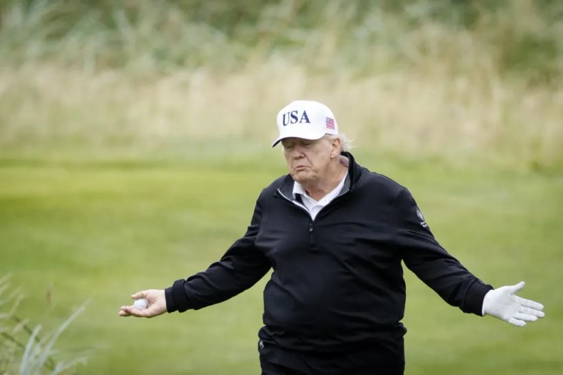 Donald Trump en un campo de golf