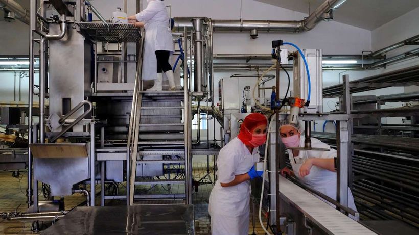 Operarias en una fábrica