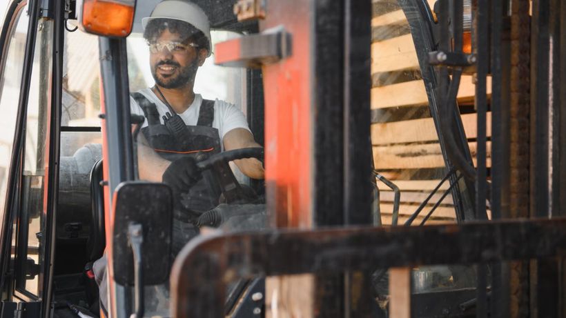 Un operario trabajando