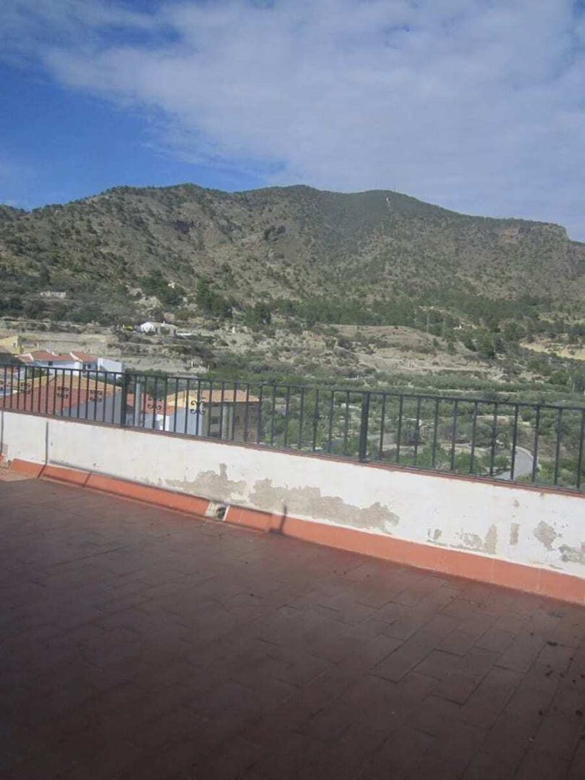 Terraza con vistas de la vivienda en venta de CaixaBank