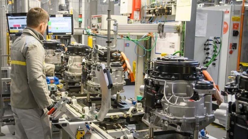 Operario de una fábrica de automóviles