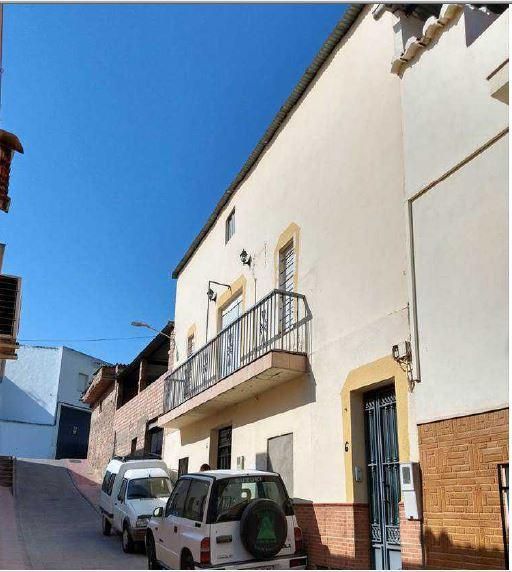 Fachada de la vivienda en venta 