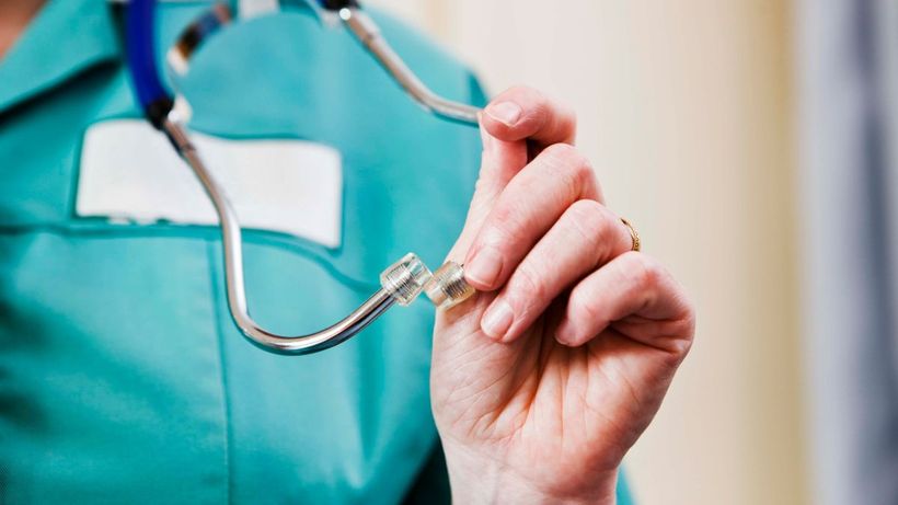 Una auxiliar de enfermería