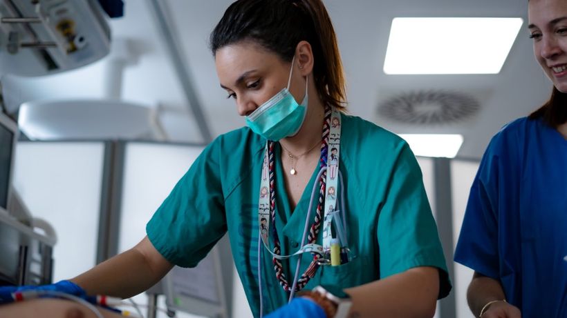 Enfermera trabajando