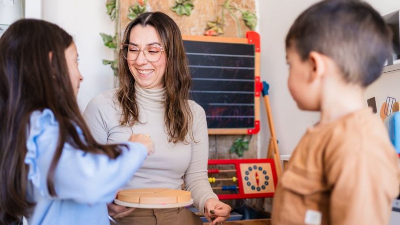 Una educadora infantil  