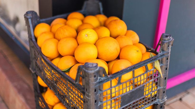 Caja de naranjas