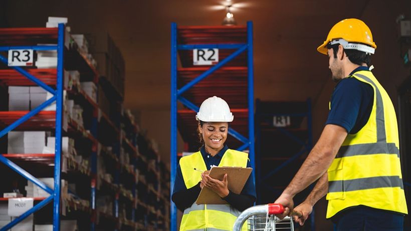 trabajadores alamacen