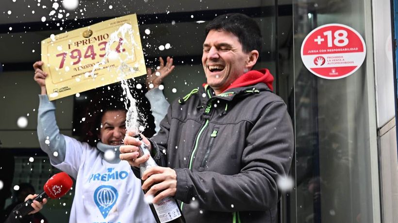 Celebrando el primer premio de Navidad