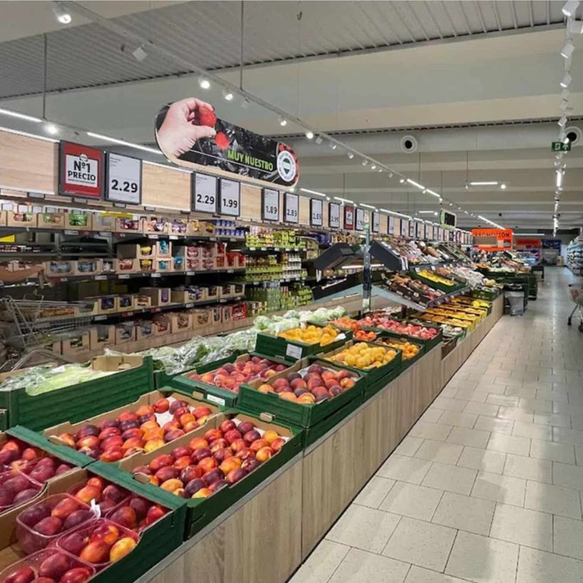 Interior de un supermercado Lidl