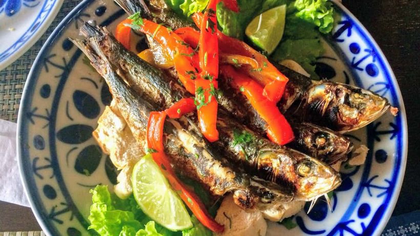 Caballa al horno con pimientos