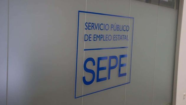 Cartel de una oficina de empleo del SEPE