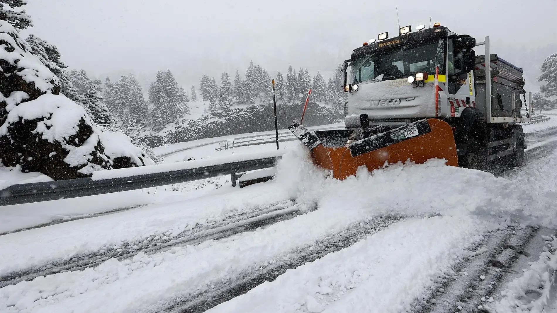 La AEMET pone en alerta por lluvias y nevadas estas zonas de España