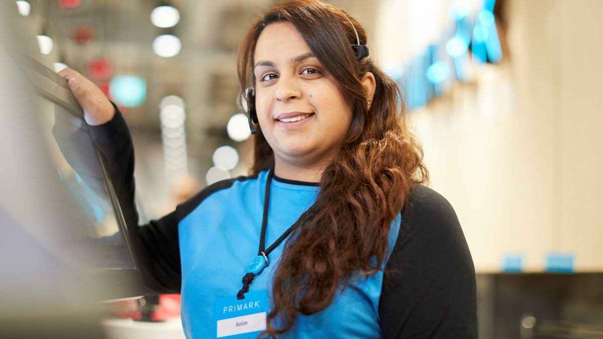 Primark busca personal sin experiencia ni estudios: sueldo de 1.300 euros y empleo fijo