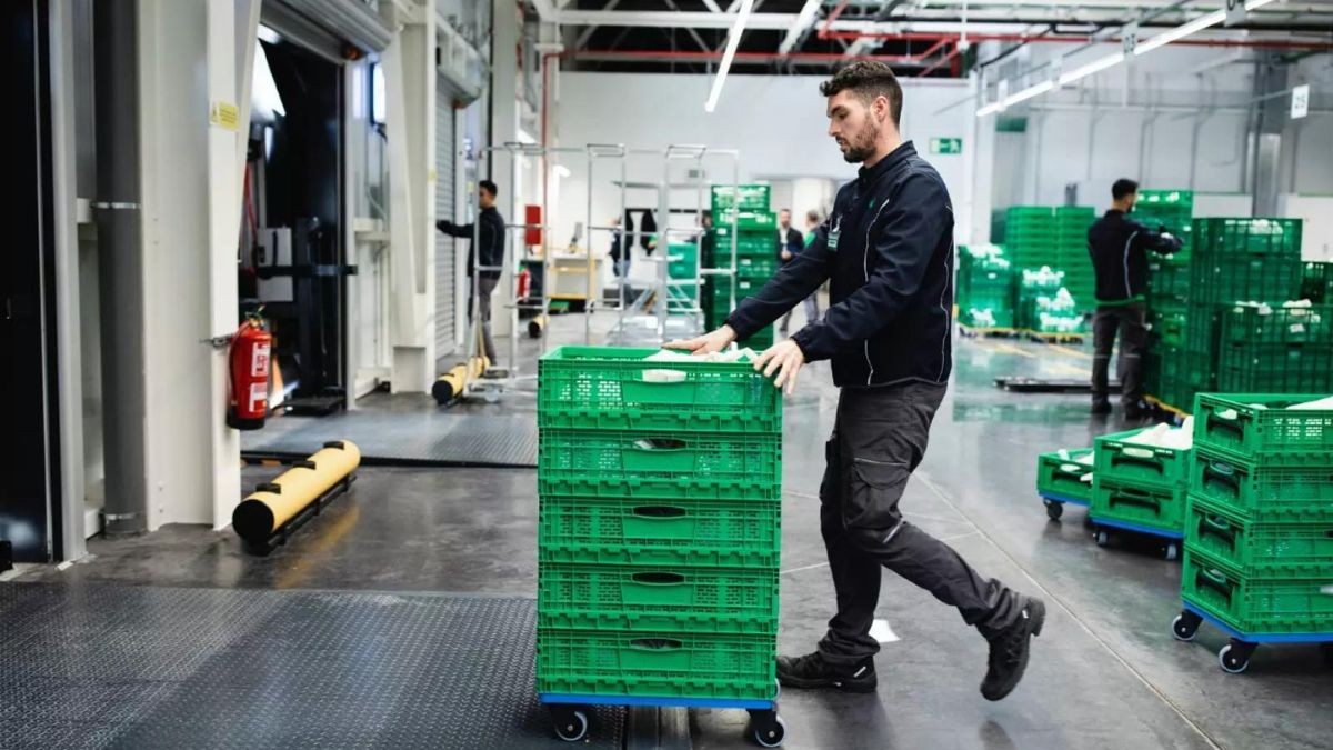 Cuatro supermercados con 643 vacantes para la campaña de verano: para apuntarse con sueldo de 1.553 euros