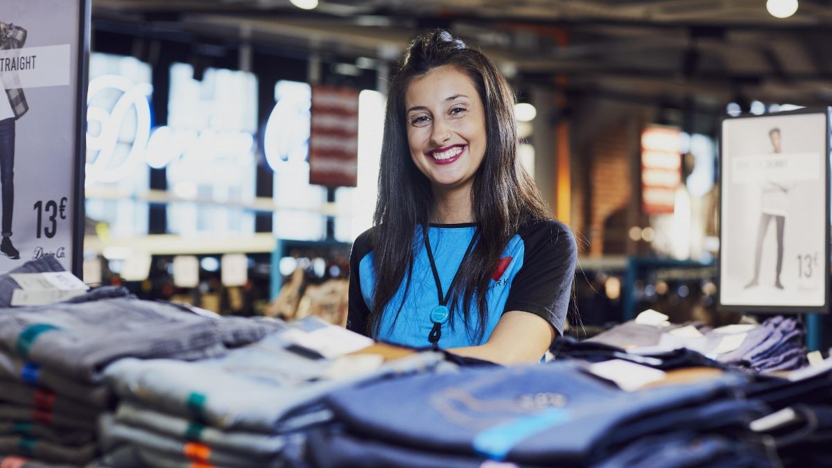 Primark necesita trabajadores con contrato fijo y no piden estudios: sueldo desde 1.360 euros