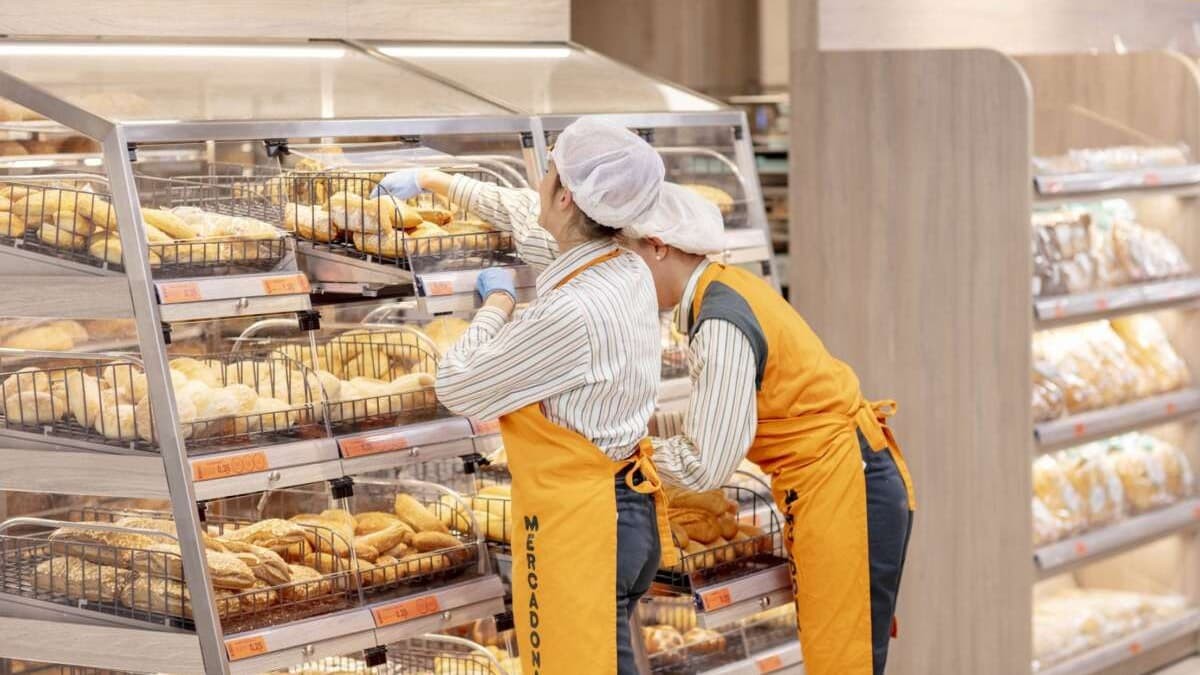 Mercadona necesita personal para trabajar 2 días a la semana por un sueldo de 1.050 euros