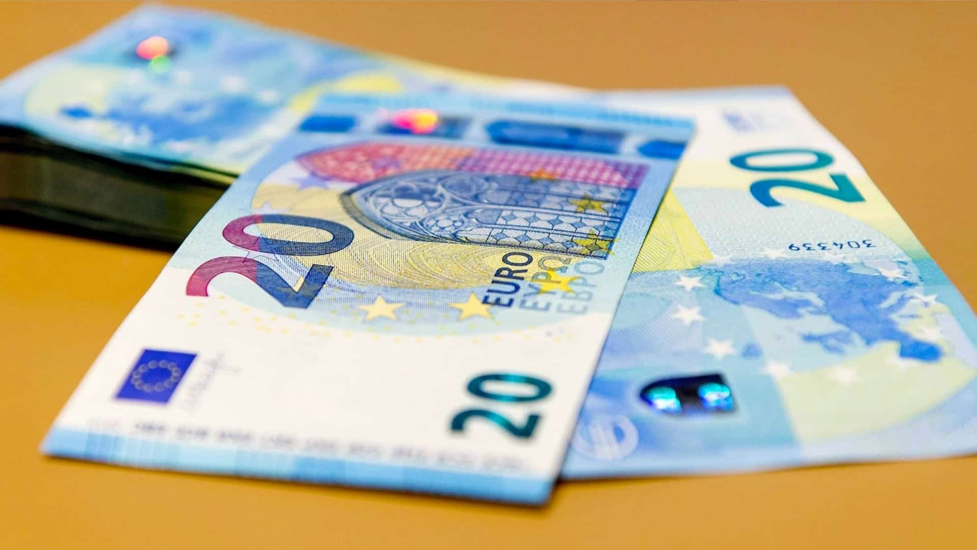 Varios billetes de 20 euros