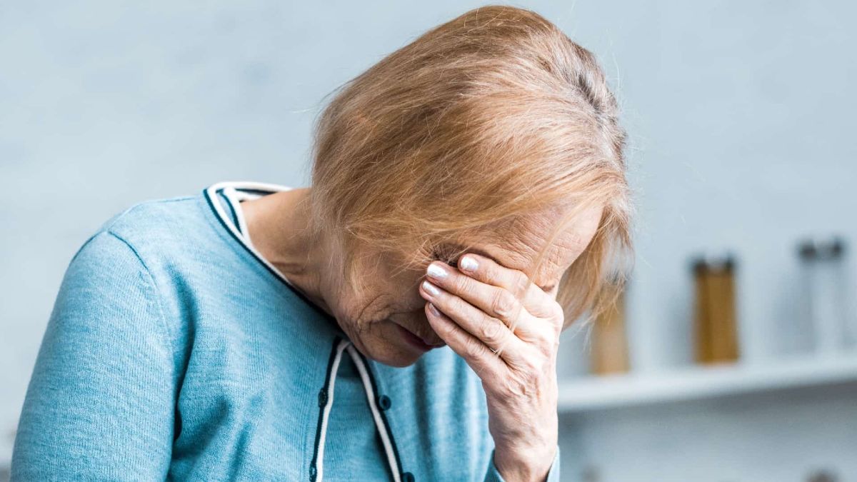 Una pensionistas preocupada