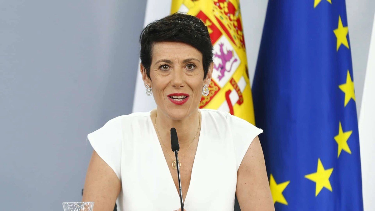 Elma Saiz, ministra de Inclusión, Seguridad Social y Migraciones en una rueda de prensa