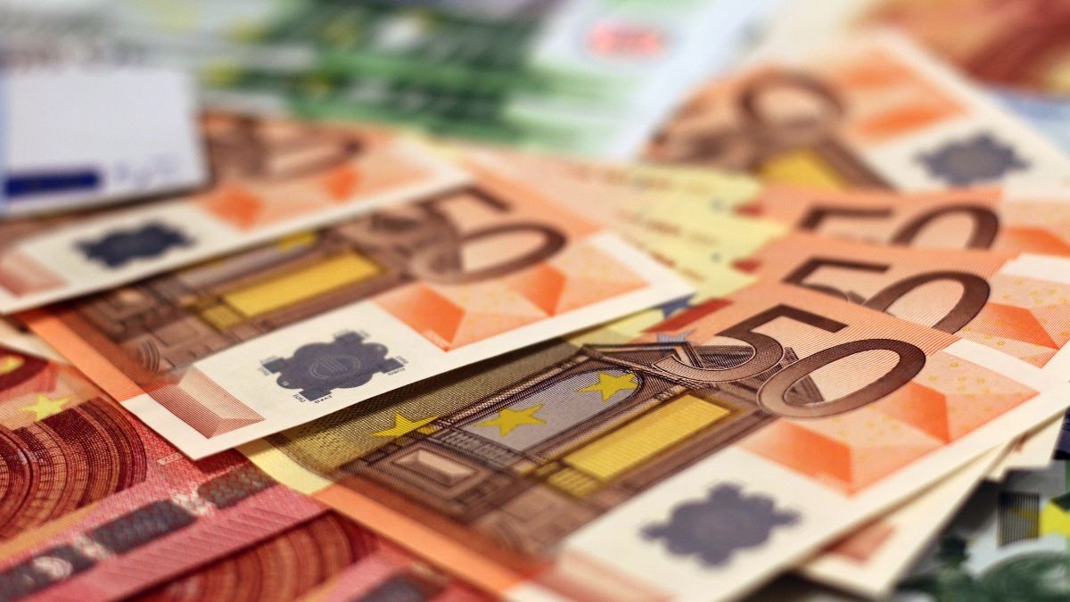 La nueva ayuda de hasta 1.000 euros para todos los padres con hijos sin límite de renta ni edad