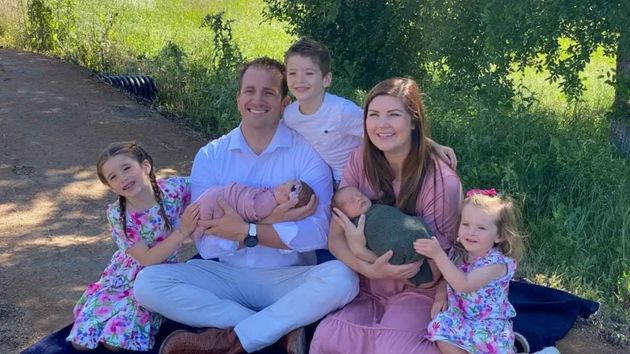 Jace Mattinson con su familia