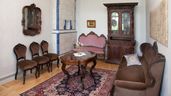Varios muebles de una casa antigua