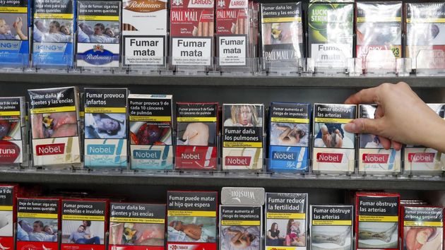 El precio del tabaco cambia este sábado en decenas de marcas como Winston y Camel