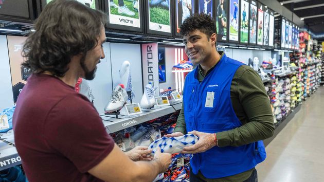 Decathlon necesita a más de 650 personas para verano: tanto a tiempo completo como parcial y no piden experiencia