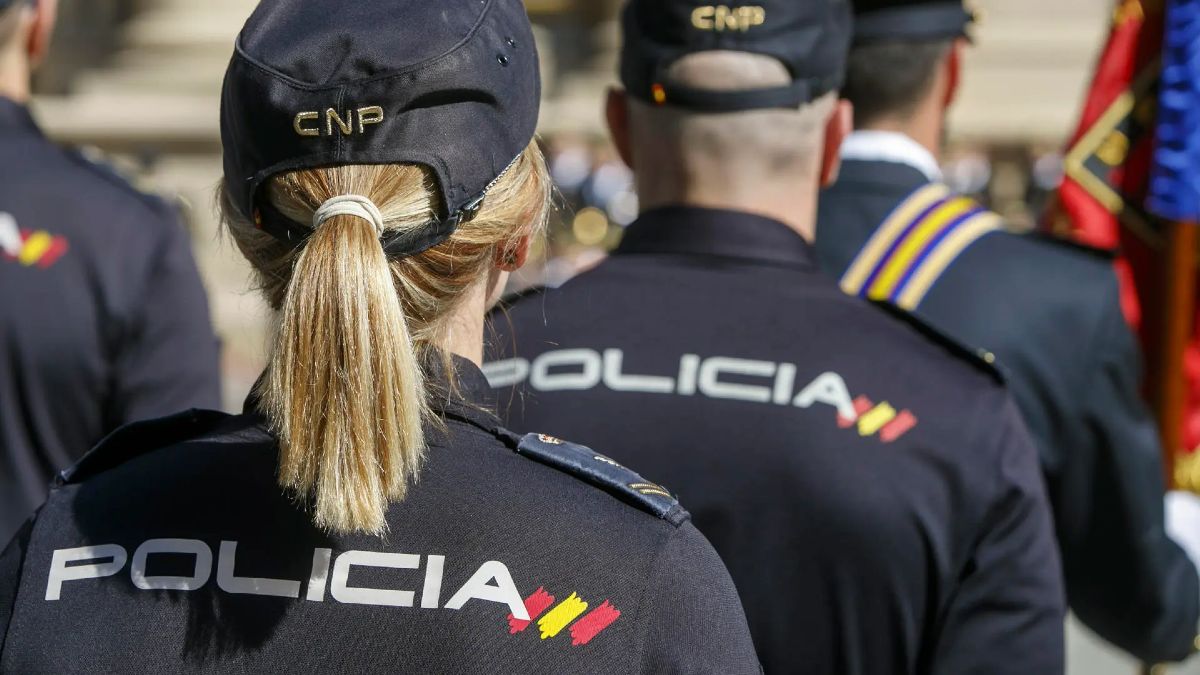 Varios agentes de la Policía Nacional