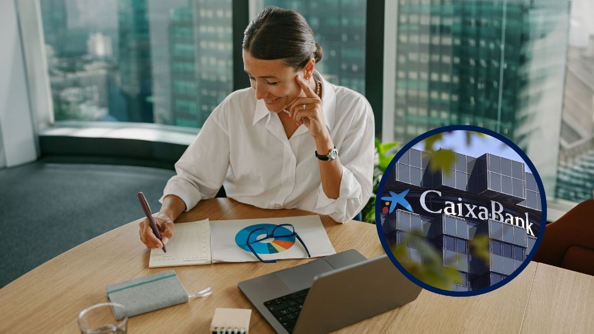Autónoma trabajando con recuadro de la sede de CaixaBank Autónoma trabajando con recuadro de la sede de CaixaBank