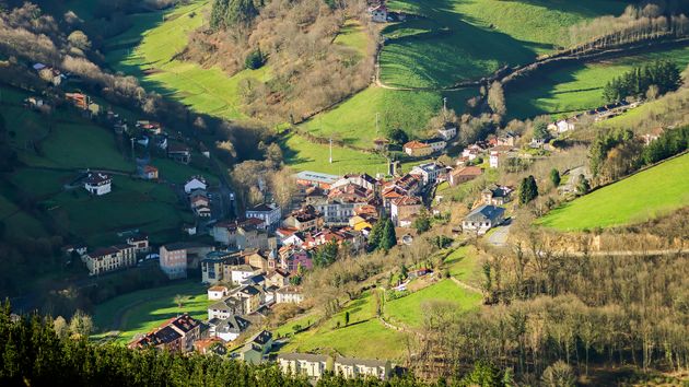 Se buscan vecinos en este pueblo de Asturias: casas en venta desde 12.000 euros y ayudas a emprendedores