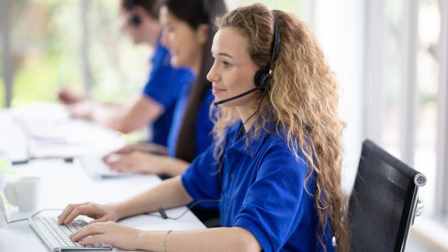 Adecco busca 70 agentes telefónicos para trabajar en Orange y la incorporación es inmediata