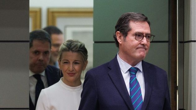 Garamendi avisa a Yolanda Díaz: su reducción de jornada laboral llevará a muchas empresas a la quiebra