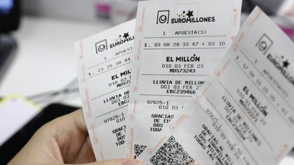 Una jubilada gana 3,2 millones de euros en la lotería y cuando va a cobrarlo le dicen que no pueden darle nada: este es el motivo varios décimos de lotería
