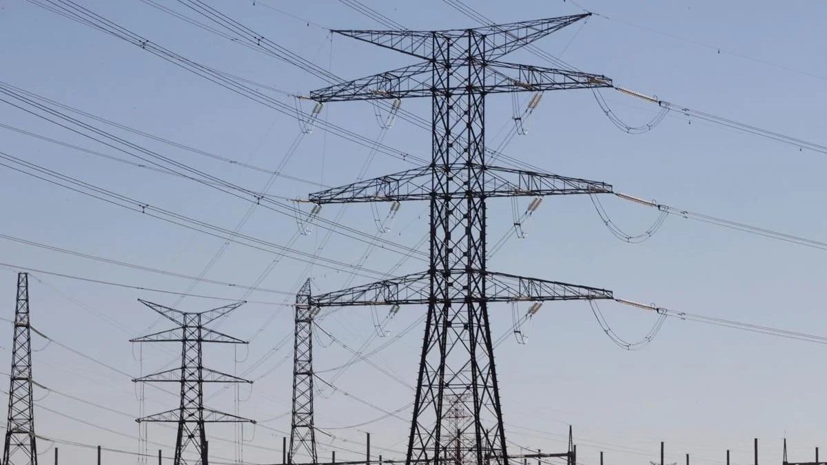 El precio de la luz jueves, 5 de junio de 2025 tendido eléctrico