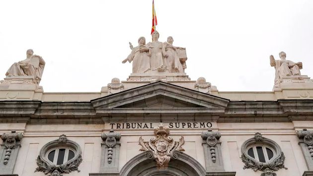 El Supremo obliga a unos padres a pagar 600 euros al mes a su hija mayor de edad, a la que habían ‘echado’ de casa por maltrato