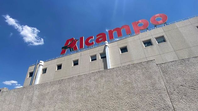 Alcampo propone reducir el ERE a 580 personas a cambio de abrir algunas tiendas 7 días a la semana