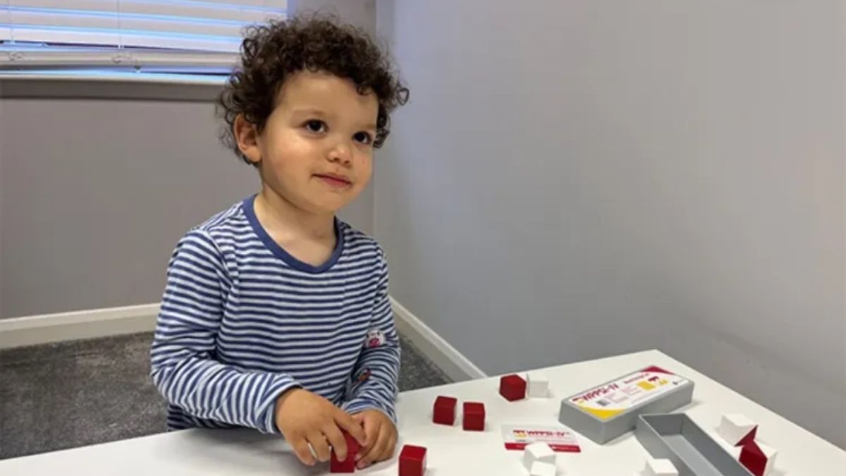 Un niño superdotado de 2 años consigue entrar en el libro Guiness de los Récords por un sólo motivo Niño altas capacidades