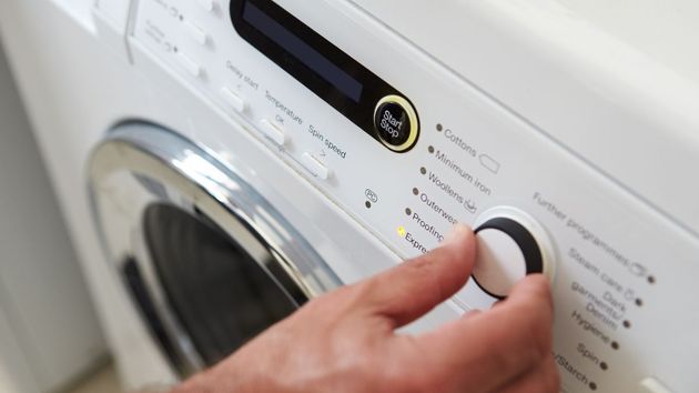 Precio de la luz por horas miércoles, 11 de junio de 2025: cuándo es más barata y más cara en el día