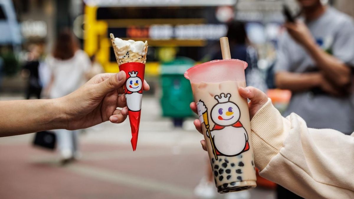 Té helado y cucurucho de la marca Mixue. Productos de Mixue