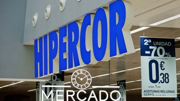 El Corte Inglés, Supercor o Carrefour, los supermercados que más descuentos hacen a familias numerosas en 2025