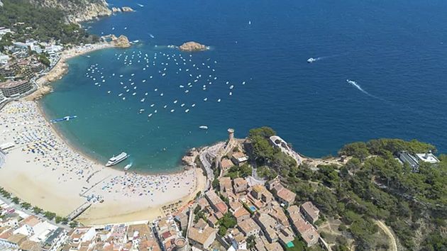 Comienza el verano 2025: los 3 destinos más baratos para alquilar un apartamento en la playa