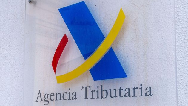 Hacienda avisa a toda España: a partir de ahora, se puede deducir el dentista y el seguro del hogar en la declaración de la renta