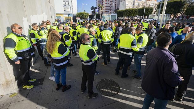 Manifestantes por la huelga del metal