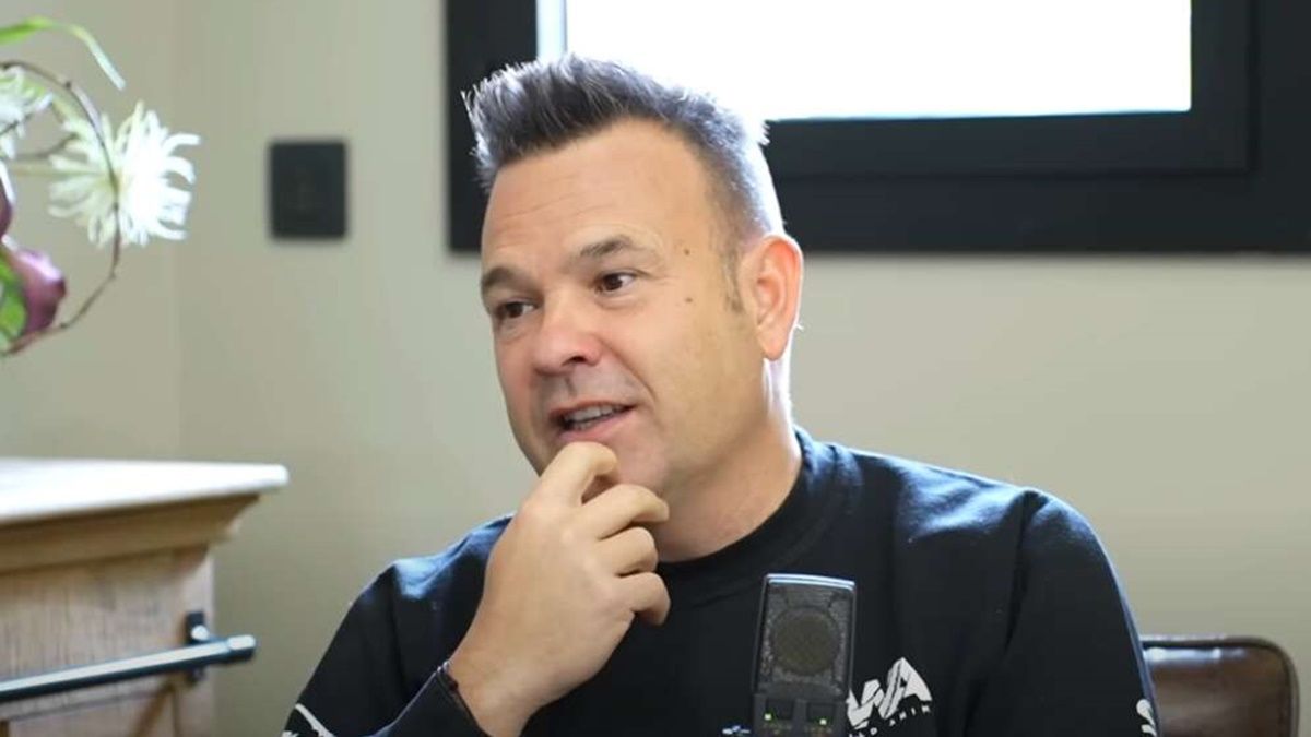El millonario José Elías irrumpe en el negocio de las operadoras de telefonía: por qué todos los emprendedores quieren una José Elías Navarro en uno de sus vídeos de Youtube