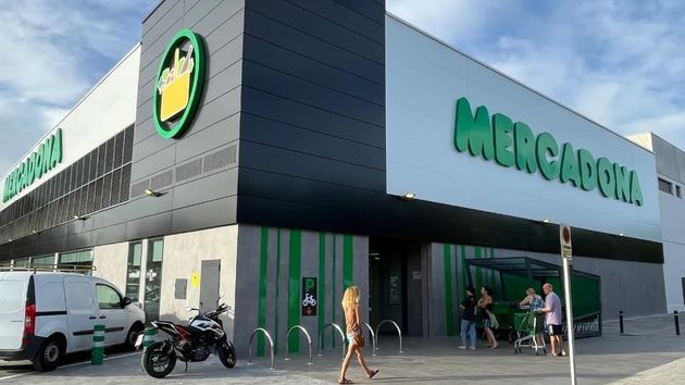 Entrada a un supermercado Mercadona